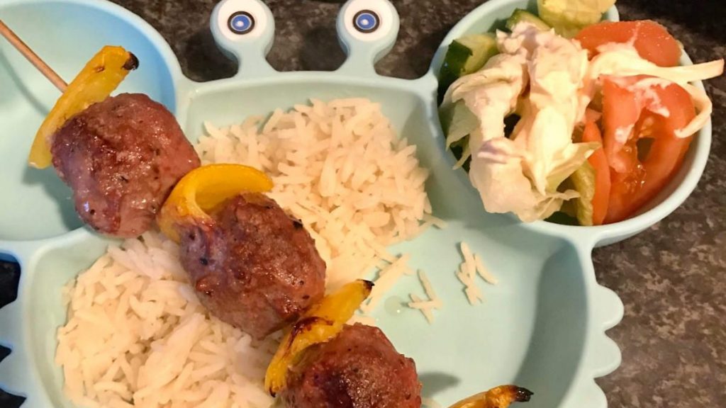 Kids' cooking challenge - meatballs