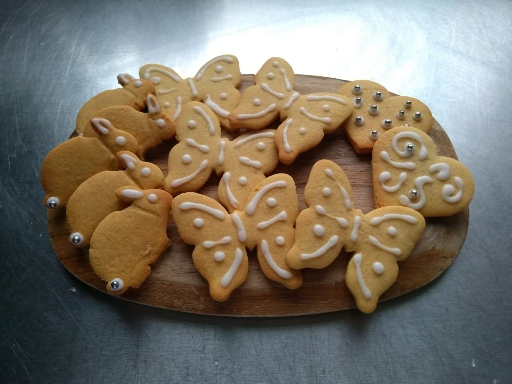 Easter zesty lemon biscuits